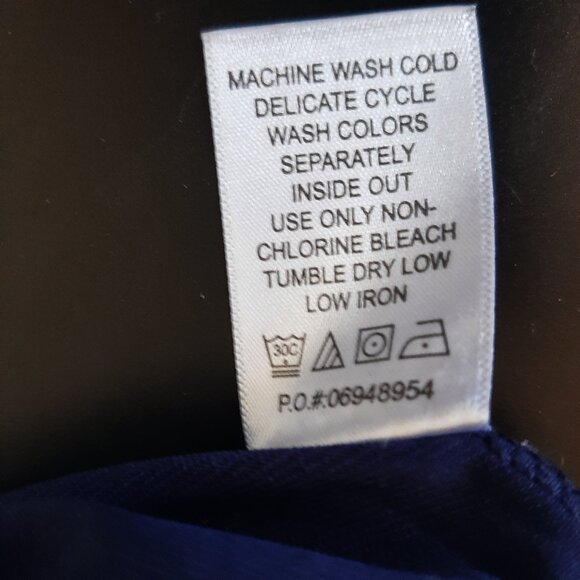 Navy long tunic top with sharkbite hem in 2x NWT - Picture 6 of 6